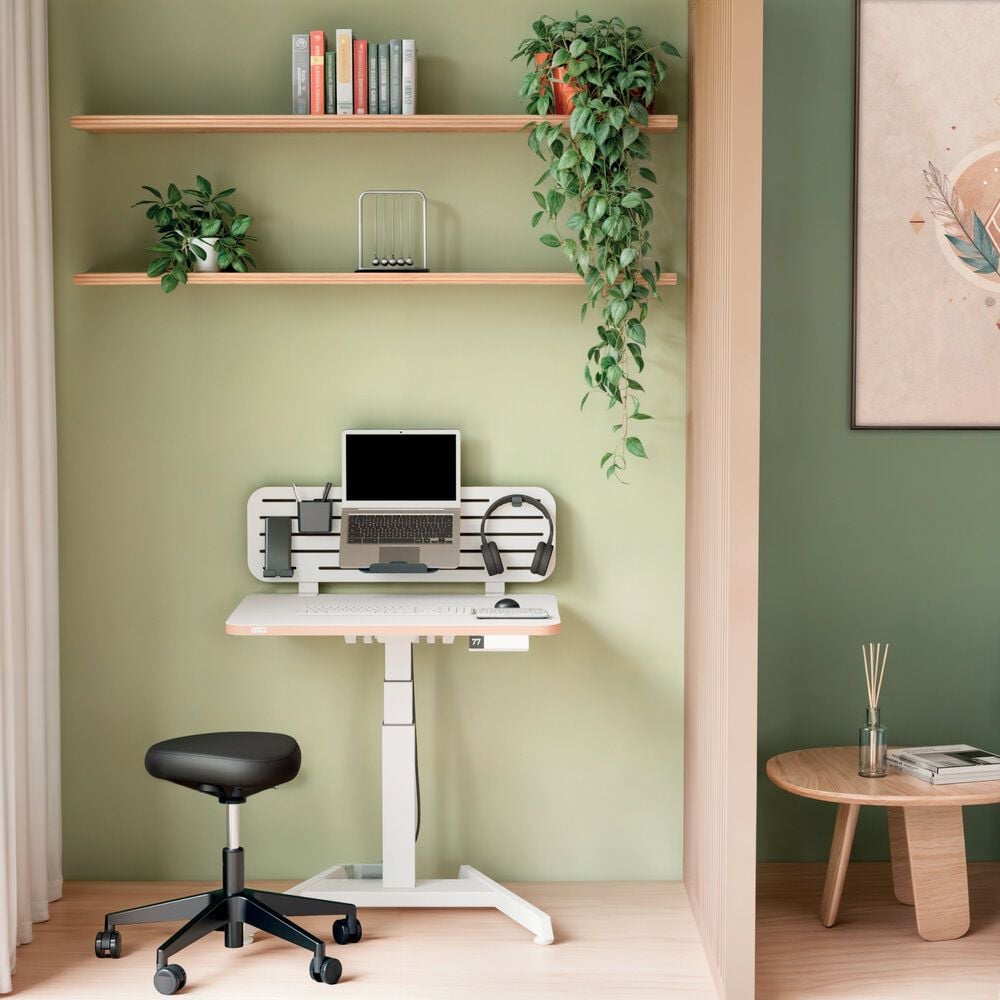 Sitzhocker Leitz Ergo 65780095, 46-59cm Sitzhöhe, dreieckiger Sitz, Rollen
für alle Bodenarten, schwarz