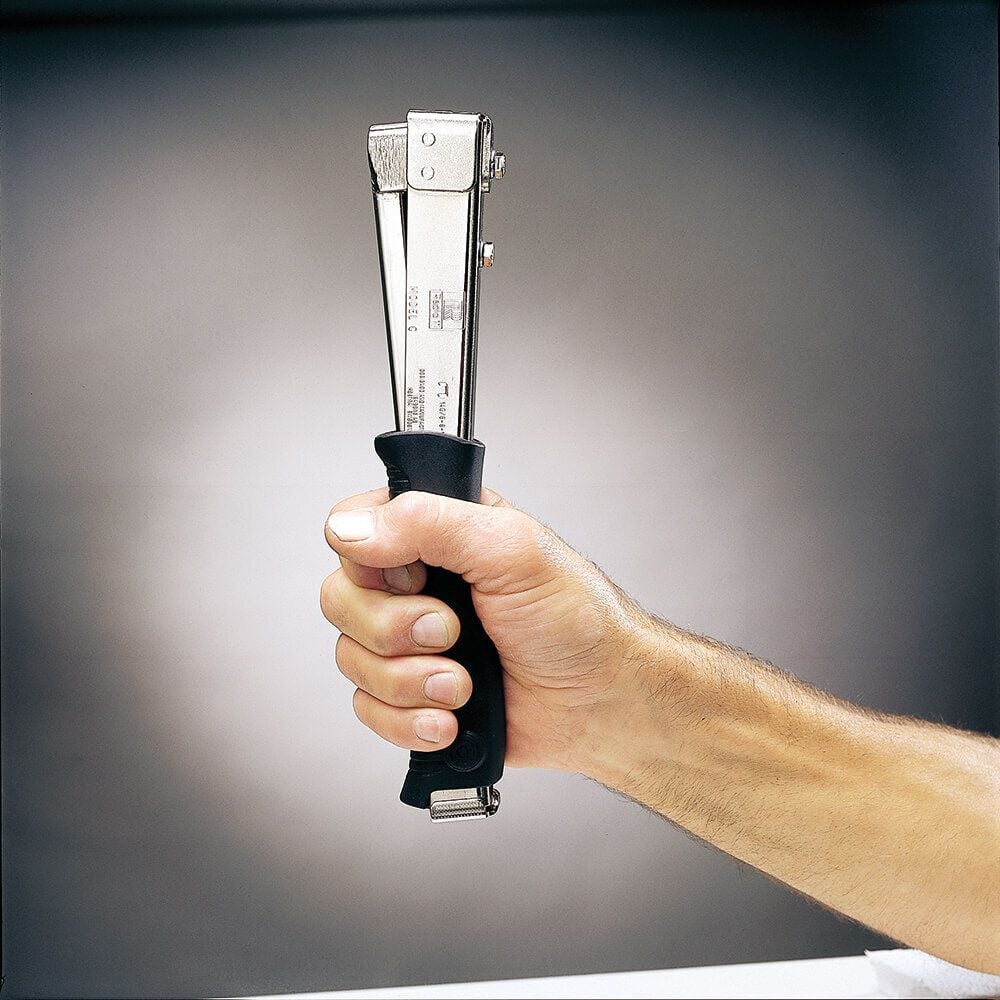Heftgerät Rapid PRO R11E 20725901, Hammertacker, für Nr. 140 6-10mm
Flachdrahtklammern, schwarz/silber