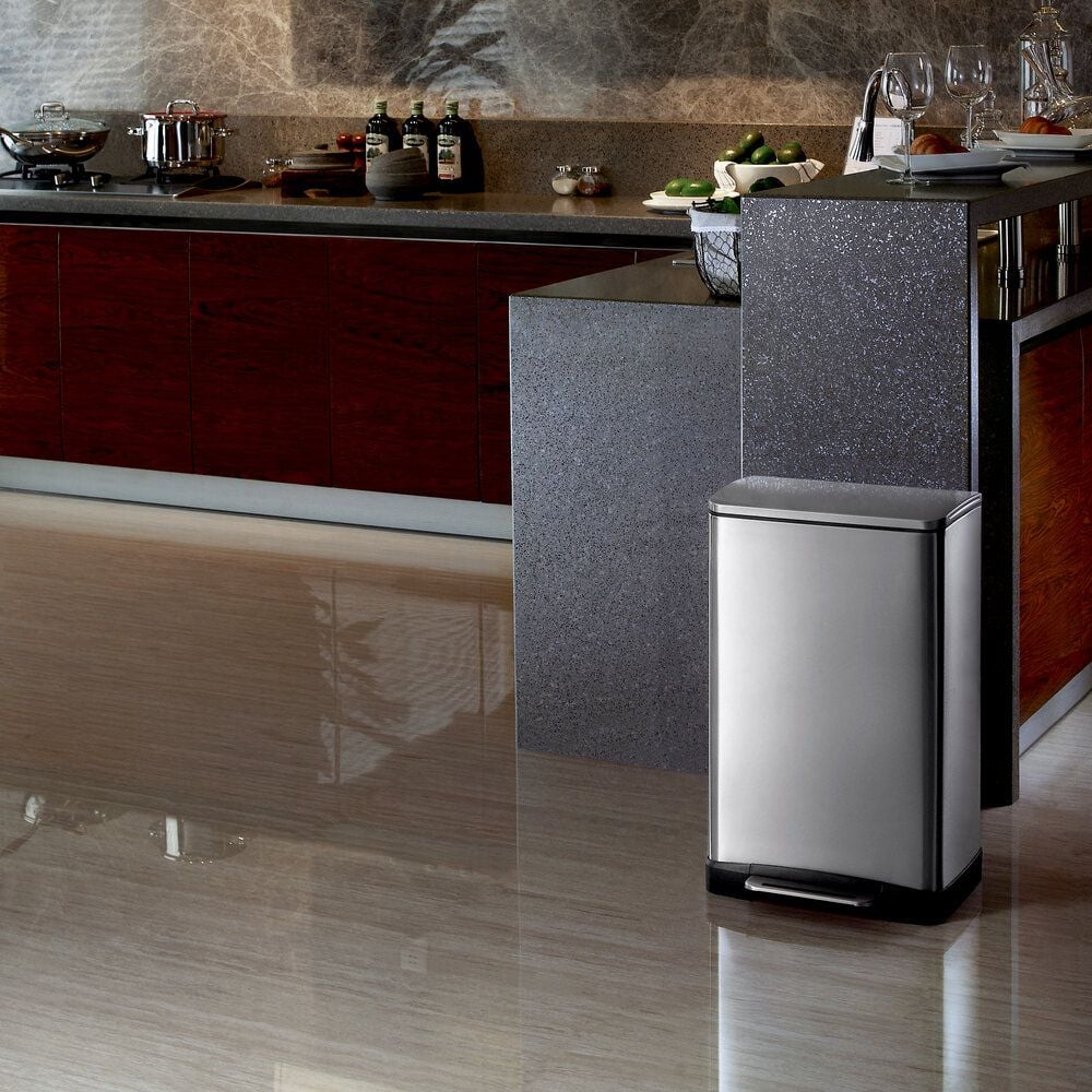 Tret-Abfallsammler EKO E-CUBE, 40 Liter, rechteckig, Kunststoff-Inneneimer, Soft-Close-Deckel, Edelstahl matt, silber