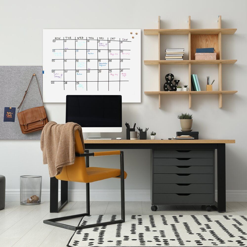 Whiteboard Legamaster BOARD-UP 7-106310, 75x100cm, lackiert, trocken abwischbar, rahmenlos, Wandaufhängung im Hoch- oder Querformat, FSC-zertifiziert