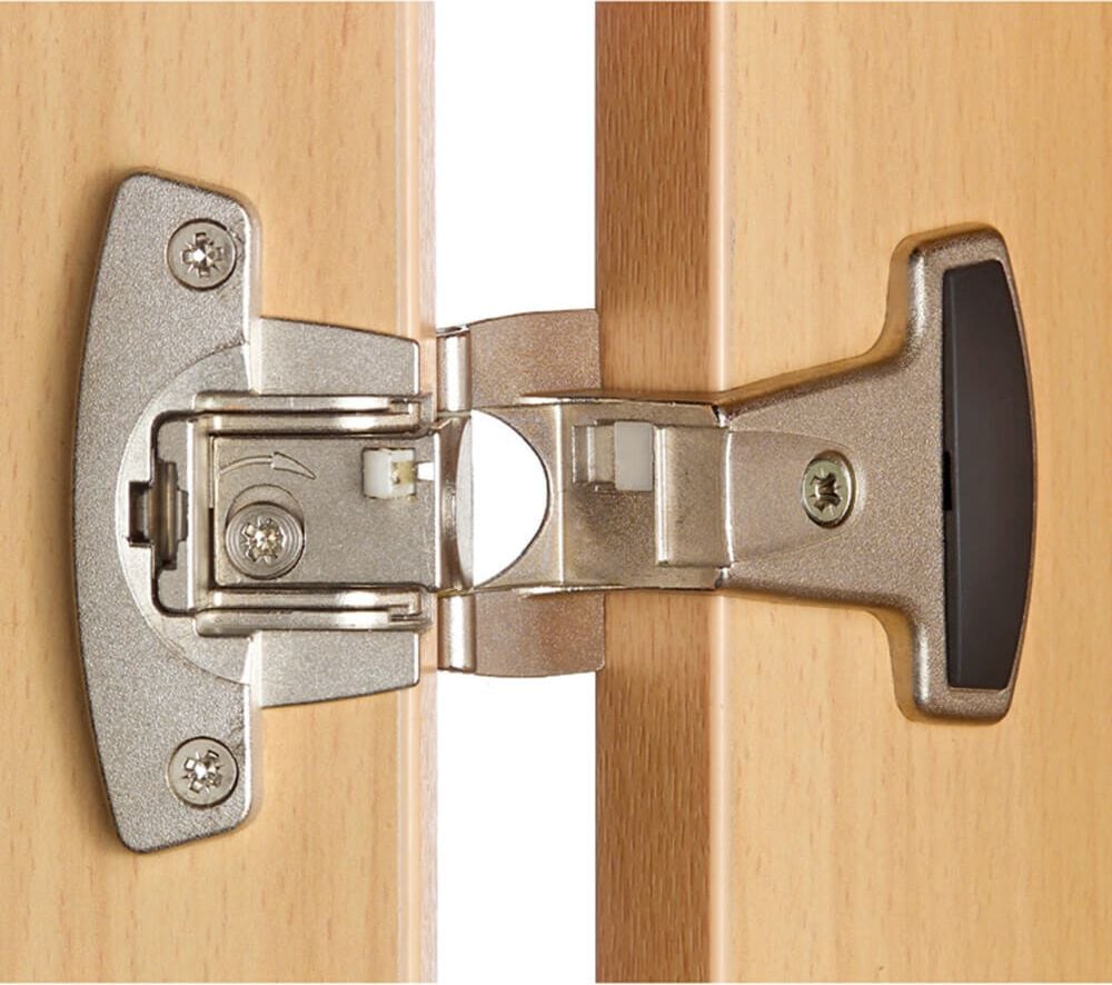 Aktenschrank Hammerbacher Solid 6770, 80x200,4x42cm (BxHxT), 2 Flügeltüren,
Drehknauf, buche