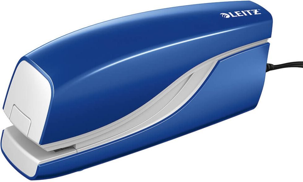 Heftgerät Leitz New NeXXt 5532, elektrisch, bis 10 Blatt, inkl. Netzteil und
Nr. 10 Klammern, blau