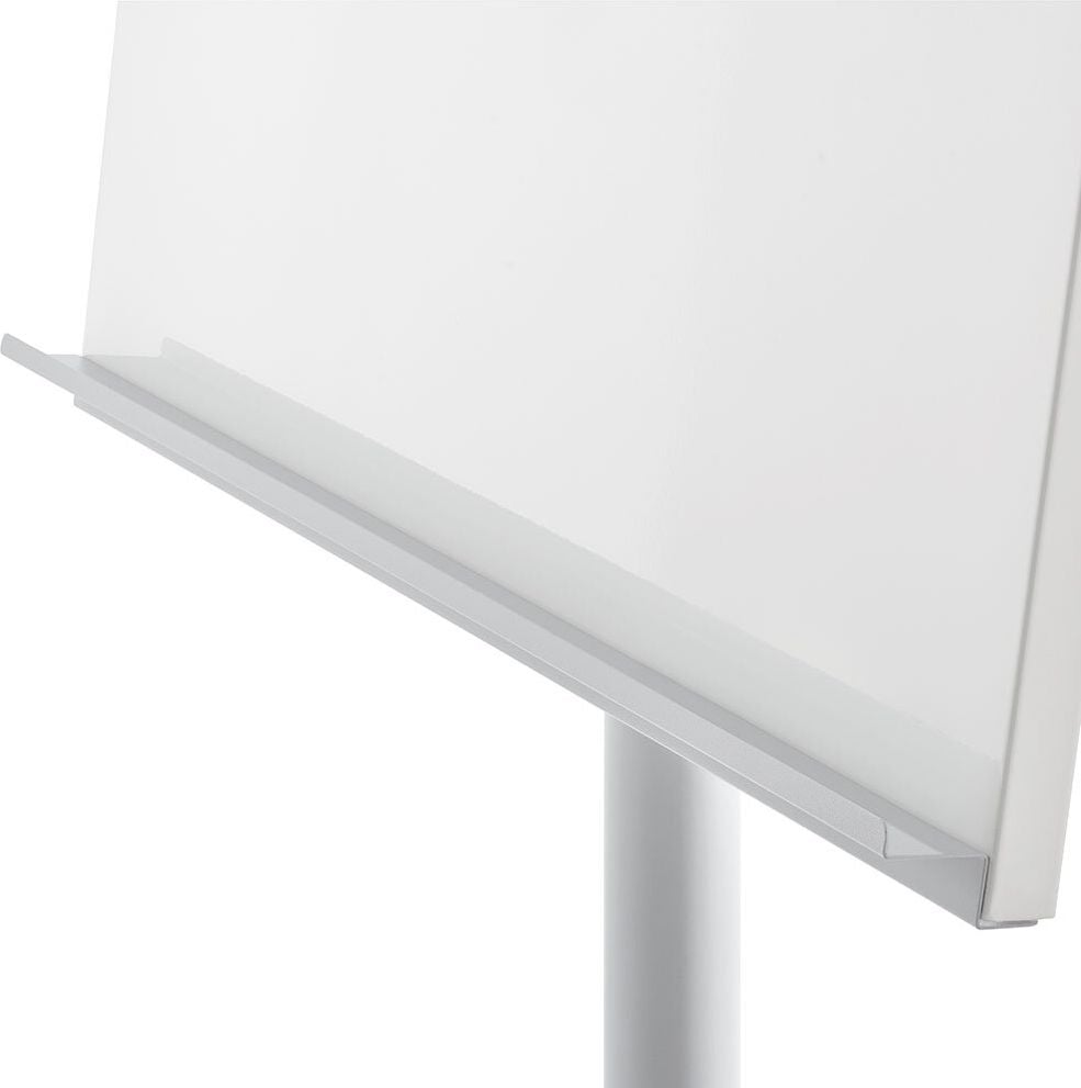 Flipchart Magnetoplan Junior Plus mobil 12269F14, Tafel 68x104cm, 2 Seitenarme, Einbeinstativ
mit Rollen