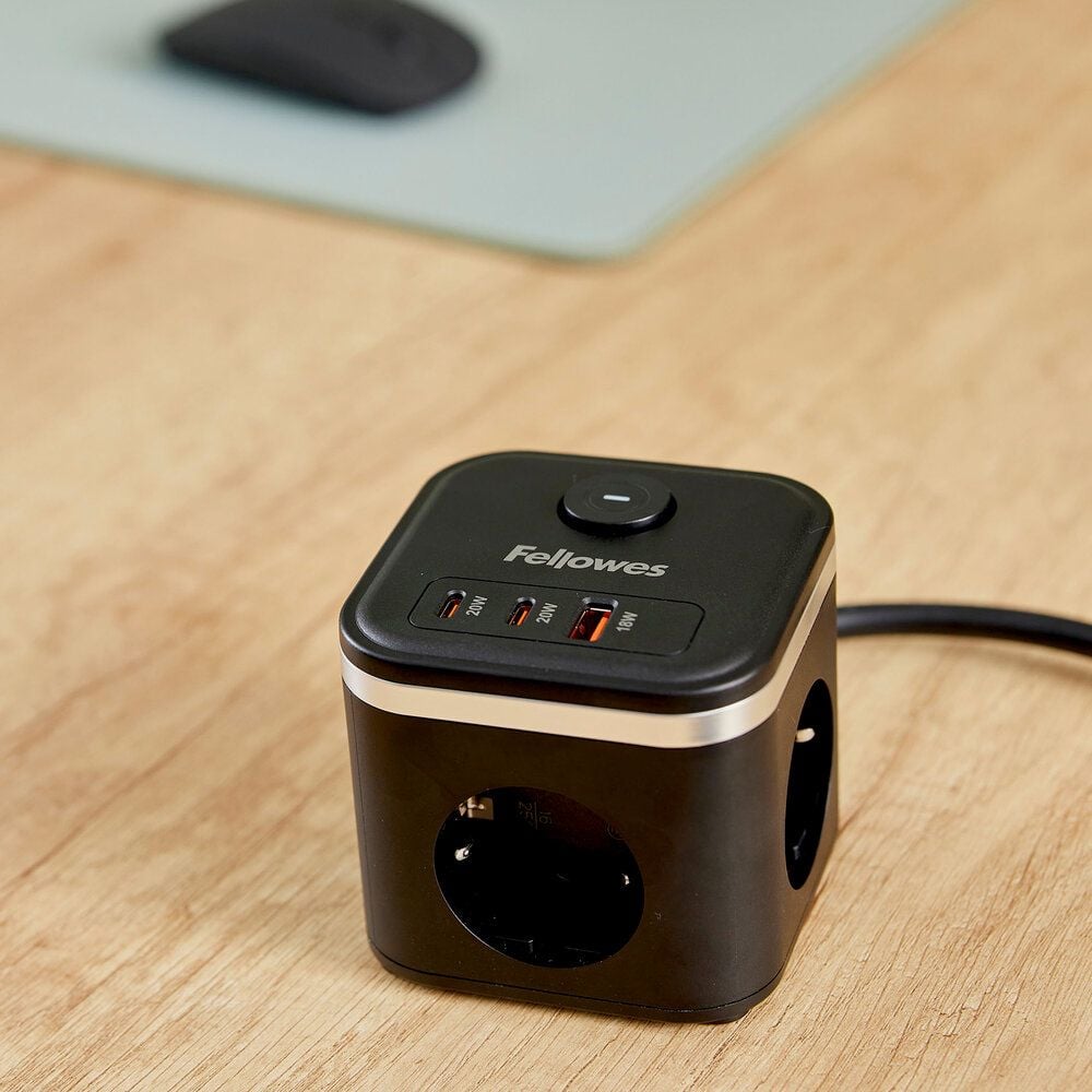 Steckdosenwürfel Fellowes Power Cube Type F, 3x Steckdosen, 1x USB-A, 2x USB-C, Kabellänge
2m, Ein-/Ausschalter, weiß
