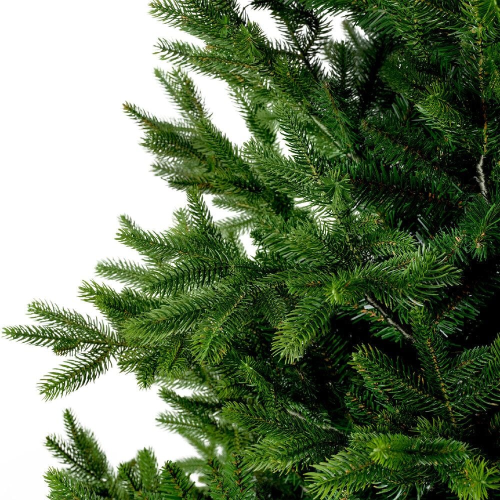 Weihnachtsbaum EVERLANDS Tanne Nordmann, 130x180cm (DxH), Polyethylen/PVC, mit
Standfuß