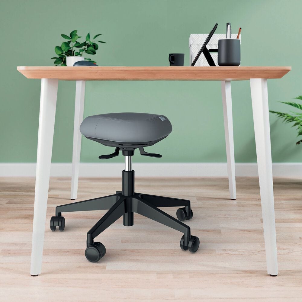 Sitzhocker Leitz Ergo Active 65770095, 47-60cm Sitzhöhe, dreieckiger Sitz mit
farbigem Bezug, Rollen für alle Bodenarten, grau