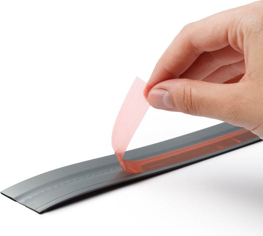 Papierklemmleisten Durable DURAFIX ROLL 4708, 500x1,7cm, zuschneidbar, Kunststoff,
magnetisch, zur selbstklebenden Montage, silber