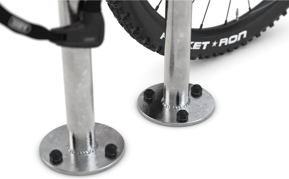 Fahrradständer WSM Anlehnbügel 9530, verzinkt, zur Bodenmontage, 65cm lang, für 2
Fahrräder, Knierohr, zum Einbetonieren
