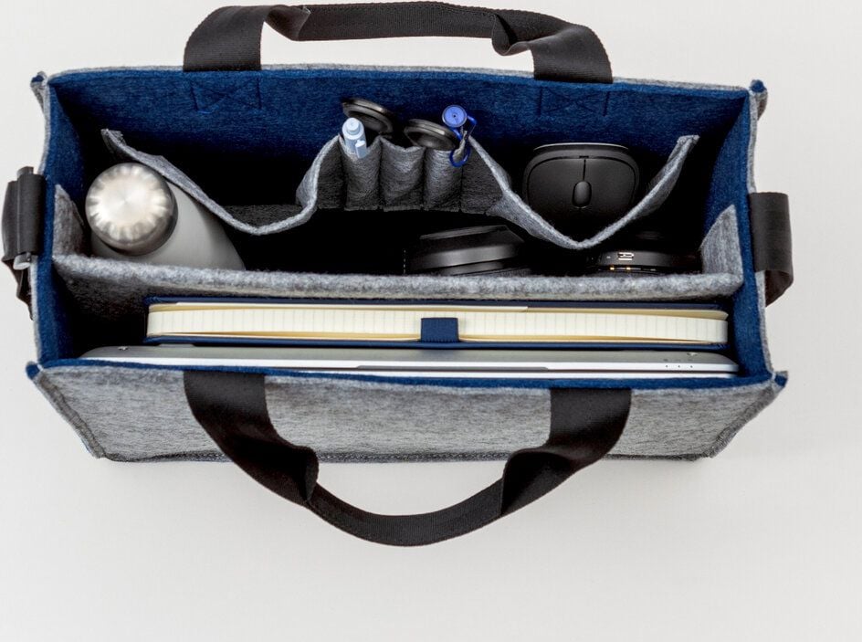 Aufbewahrungstasche Sigel Desk Sharing Bag Bicolor M BA424, für Laptops bis 15,4 Zoll, 100% recycelter PET-Filz, 2 Fächer, 5 separate Einsteckfächer, grau/dunkelblau