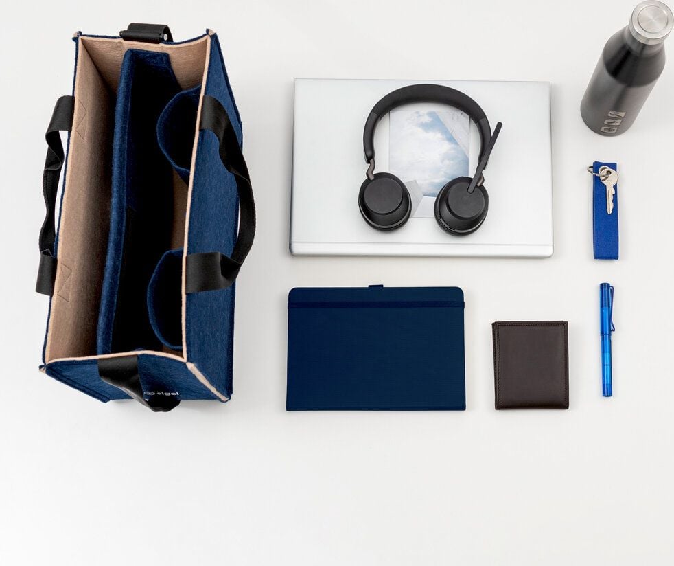Aufbewahrungstasche Sigel Desk Sharing Bag Bicolor M BA420, für Laptops bis 15,4 Zoll, 100% recycelter LET-Filz, 2 Fächer, 5 separate Einsteckfächer, dunkelblau/beige