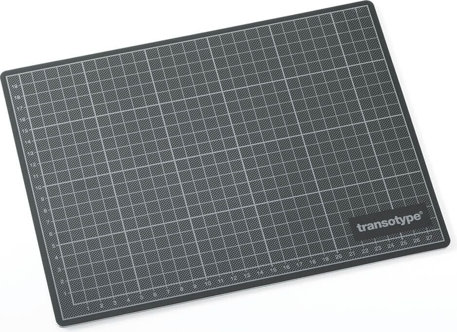 Schneidematten transotype 17504, 90x60cm, 3mm stark, 10/50mm-Teilung,
grün/schwarz