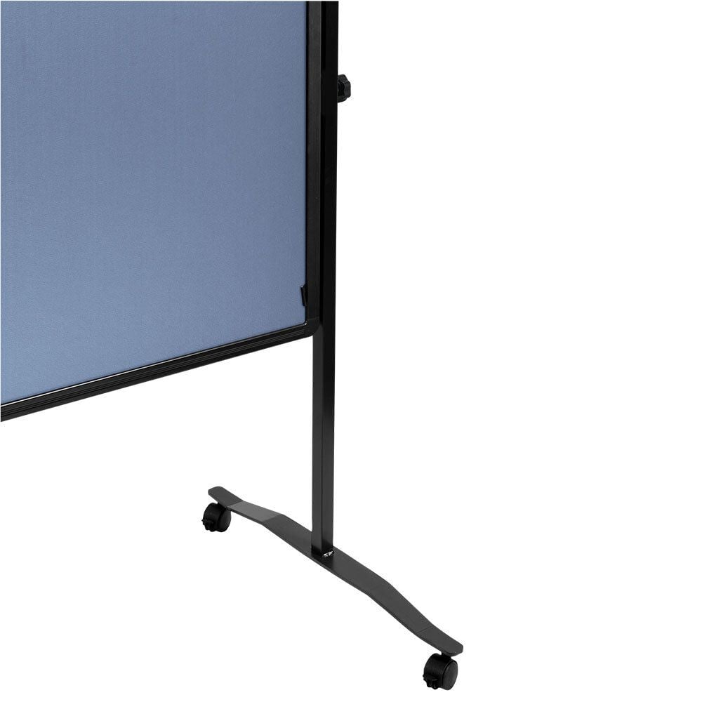 Moderationstafeln Legamaster Premium Plus mobil, Tafel: 150x120cm (HxB), einteilig, pinnbarer
Filz farbig, höhenverstellbar, Standfuß mit
Rollen, Flipchart-Haken, blau