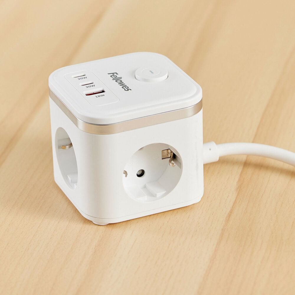 Steckdosenwürfel Fellowes Power Cube Type F, 3x Steckdosen, 1x USB-A, 2x USB-C, Kabellänge
2m, Ein-/Ausschalter, weiß