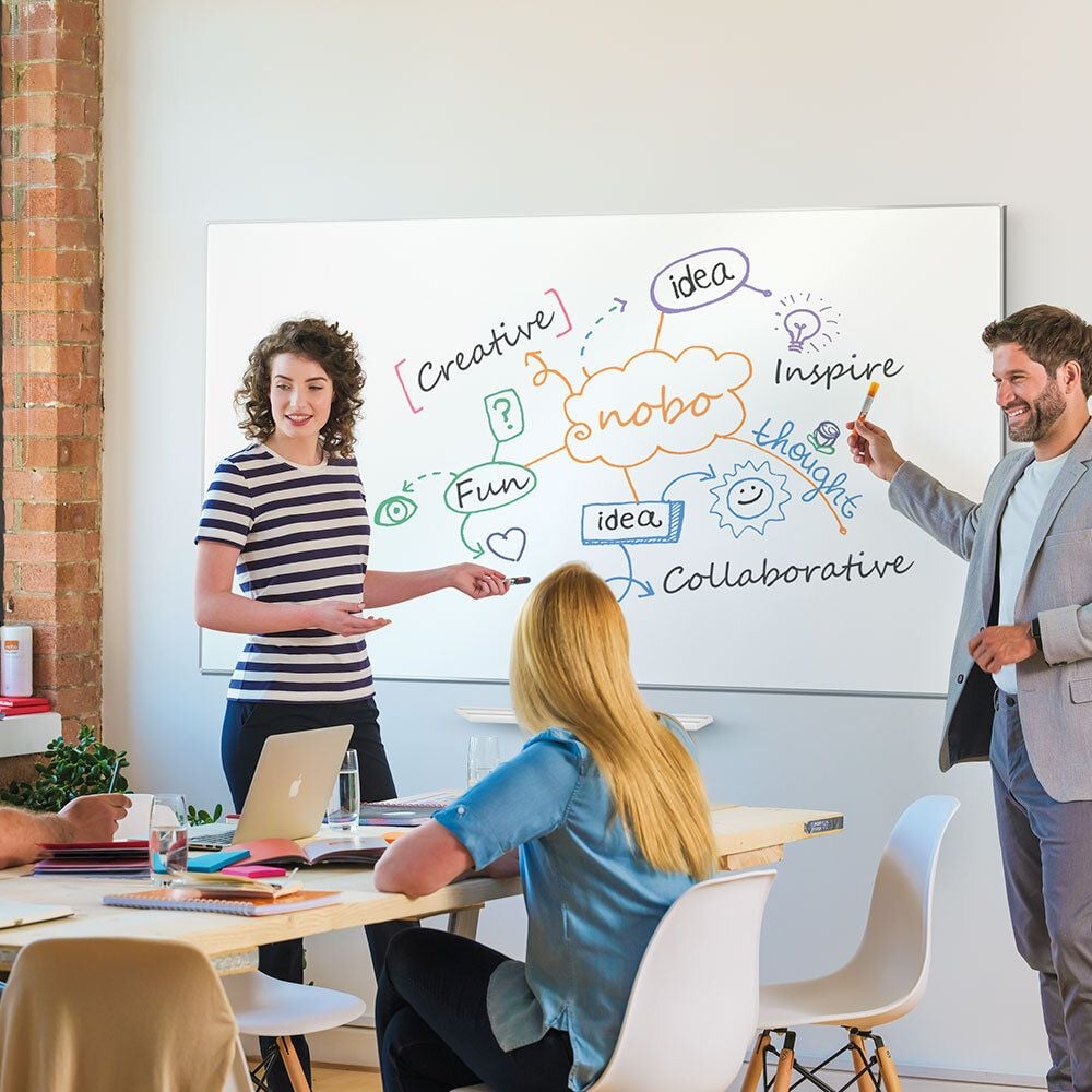 Whiteboard Nobo Impression Pro Widescreen 55 Zoll 1915255, 69x122cm, lackiert, trocken abwischbar,
Ablageschale, Wandaufhängung