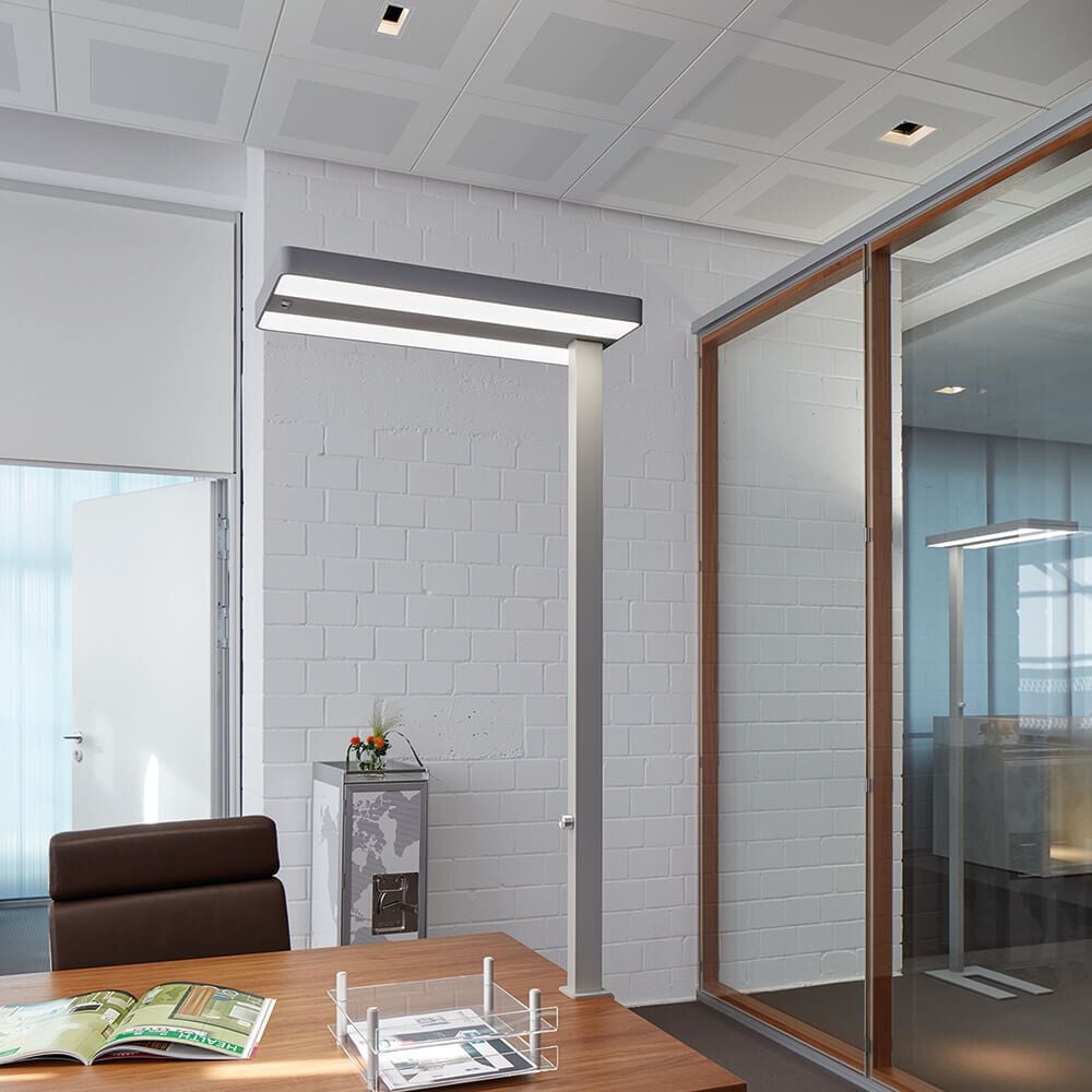 LED-Schreibtischleuchte MAULjuvis sensor 82587, 80 W, LED (neutralweiß), 3280/6500lm, stufenlos dimmbar, Bewegungs- und Tageslichtsensor, Tischklemme, schwarz