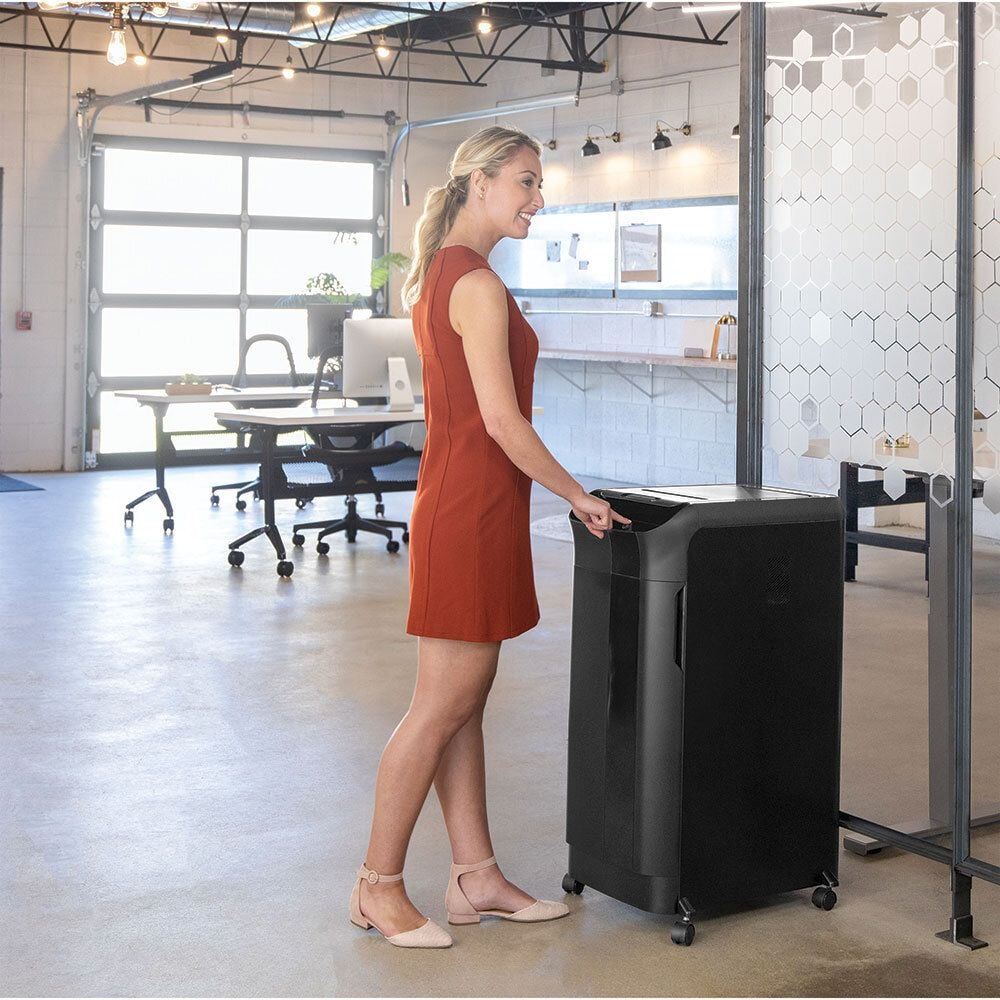 Aktenvernichter Fellowes AutoMax 600M 4657401, 2x12mm Mikropartikelschnitt, 600 Blatt, SmartLock-Sicherheitsverriegelung, 83 Liter Behälter