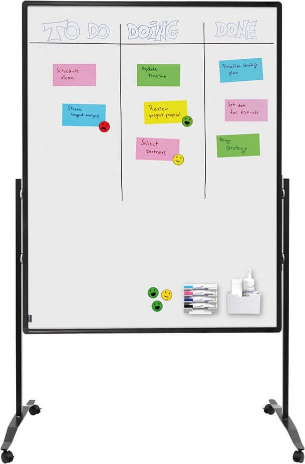 Whiteboard Legamaster PREMIUM PLUS mobil 7-204810, 150x120cm, emailliert, bakterienresistent,
trocken abwischbar, Stativtafel mit 4 Rollen
